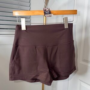 147. Lululemon Align Classic-Fit High-Rise Short 3" in Espresso
